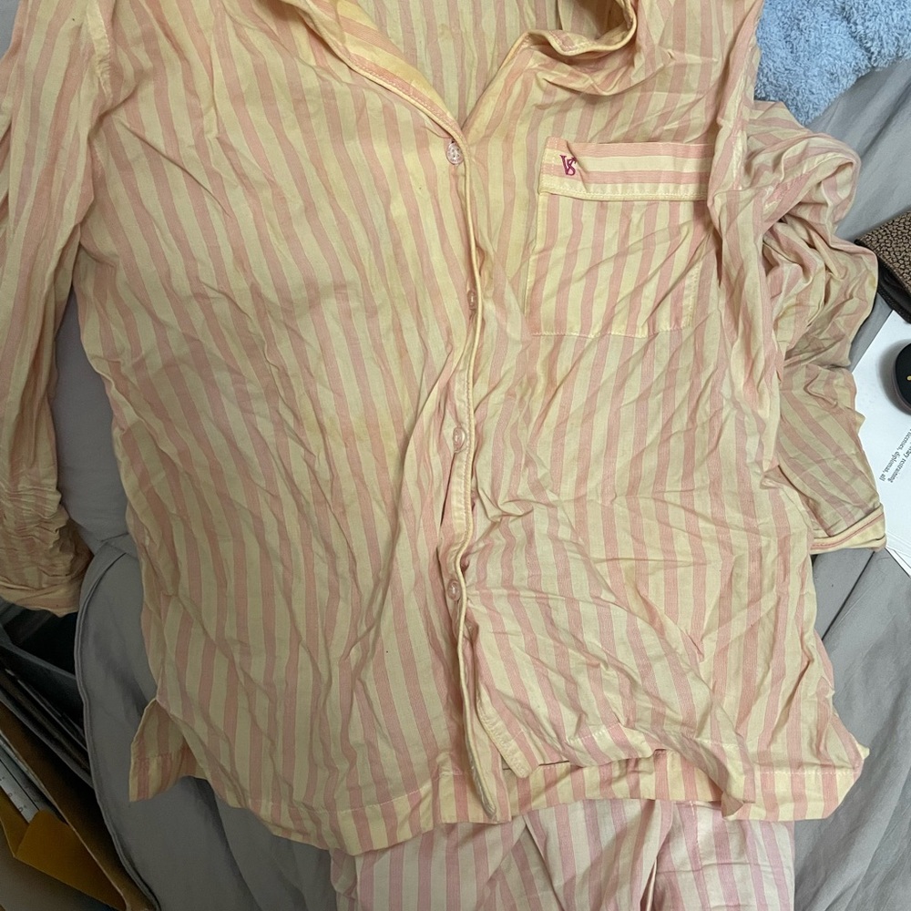 Victoria’s Secret pjs used